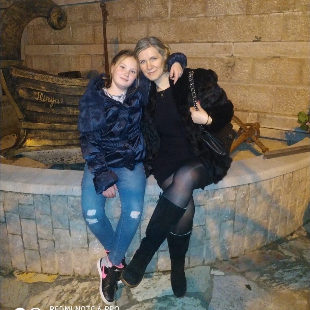 Meet your Posher, Envera